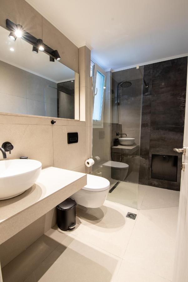 Ennea Suites-Storm Suite Flambouras ภายนอก รูปภาพ